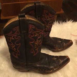 💛💕SALE💕💛 Corral leather sole cowboy boots
